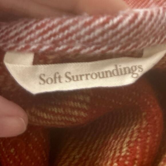 SOFT SURROUNDINGS Buffalo Plaid Throw Over Fringe Shawl Sweater Red/Tan one-size - Picture 8 of 10